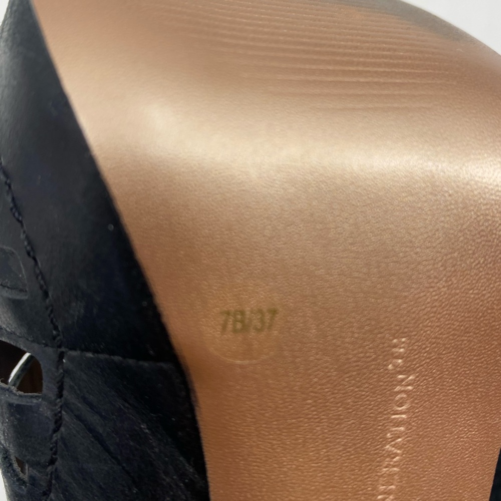 💕SALE💕 BCBGenerations Black Leather Conga Strappy Cage Heels - Picture 6 of 8